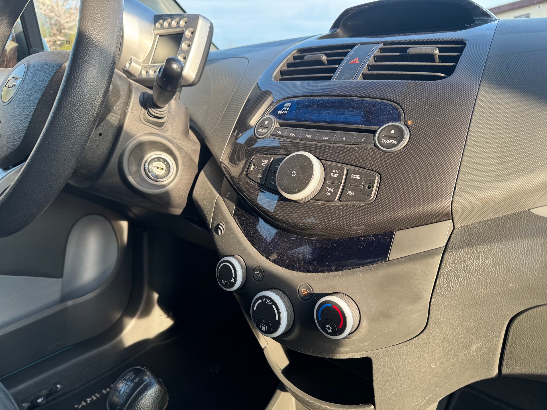 CHEVROLET Spark 1.2 LS-image-9