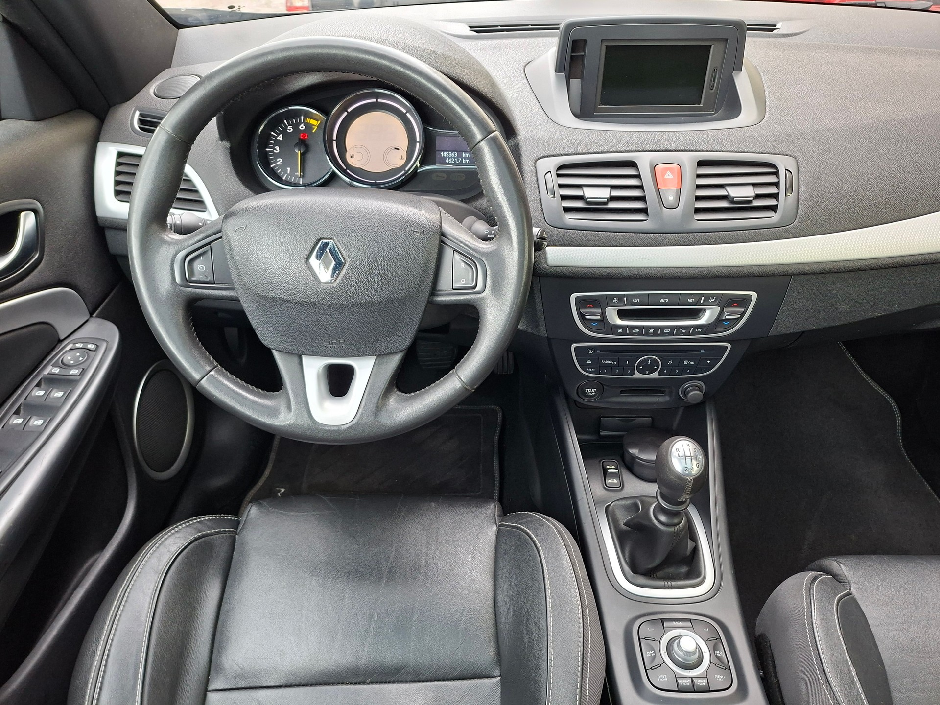 RENAULT Mégane CC 1.4 16V Turbo Dynamique-image-8