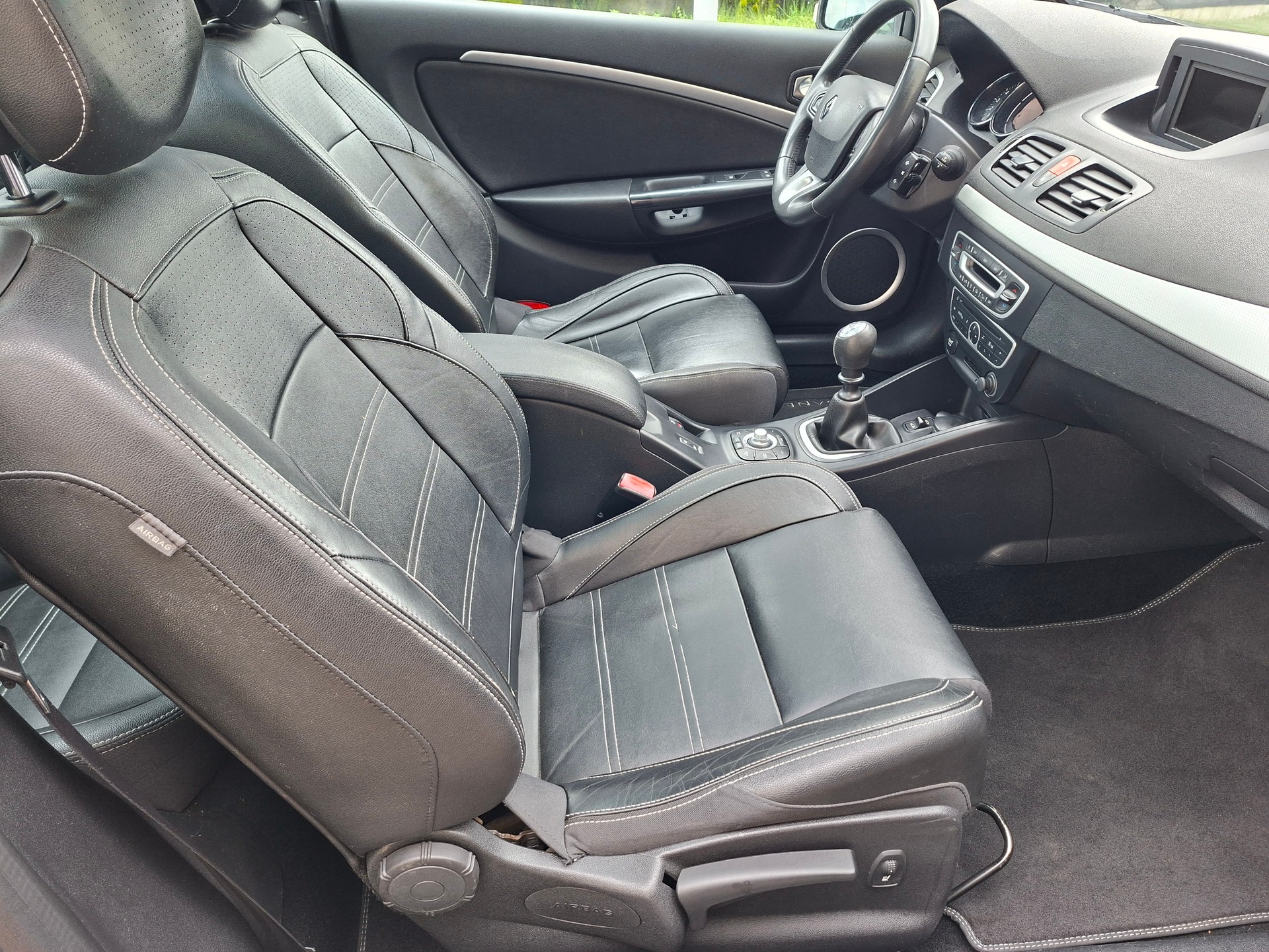 RENAULT Mégane CC 1.4 16V Turbo Dynamique-image-7