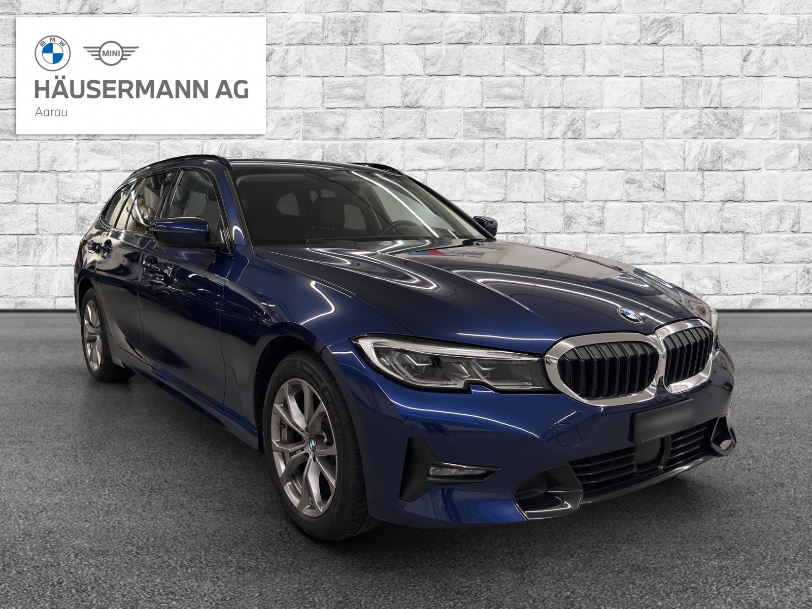 BMW 320d xDrive Touring Sport-image-2
