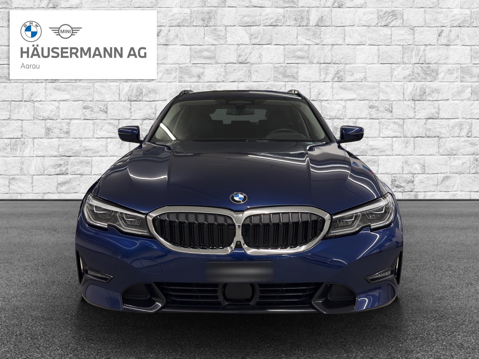 BMW 320d xDrive Touring Sport-image-1