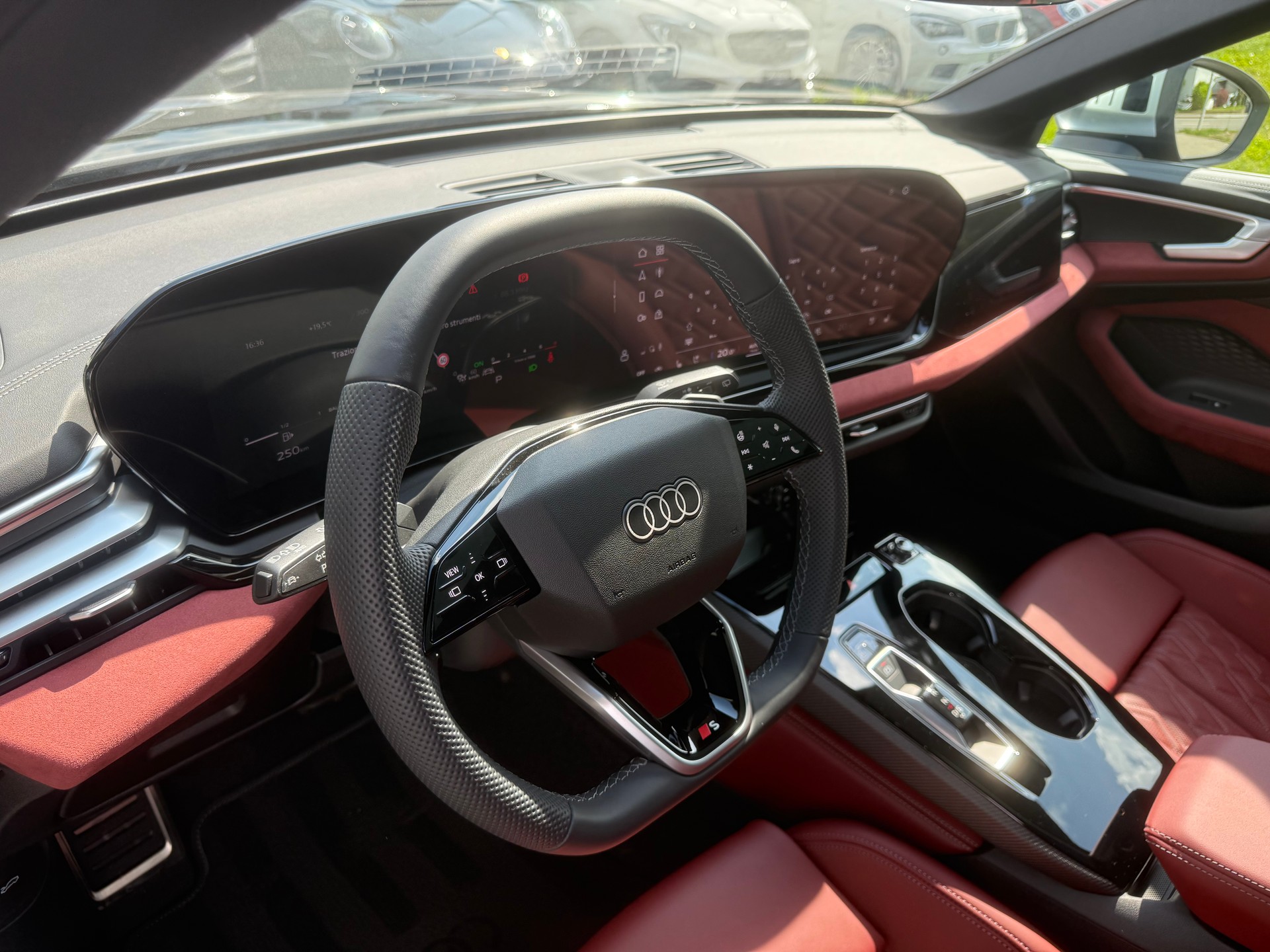 AUDI S5 Avant TFSI quattro S tronic-image-13