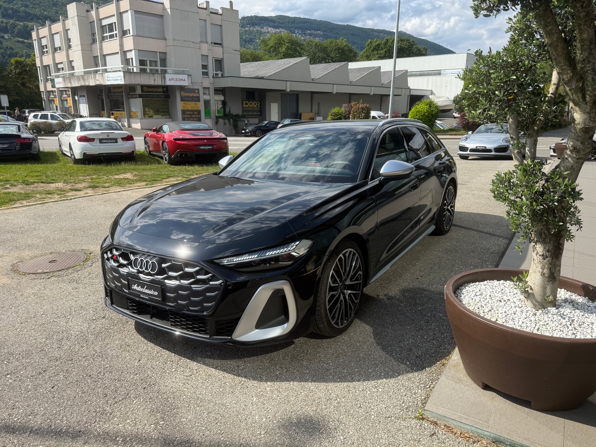 AUDI S5 Avant TFSI quattro S tronic-image-5