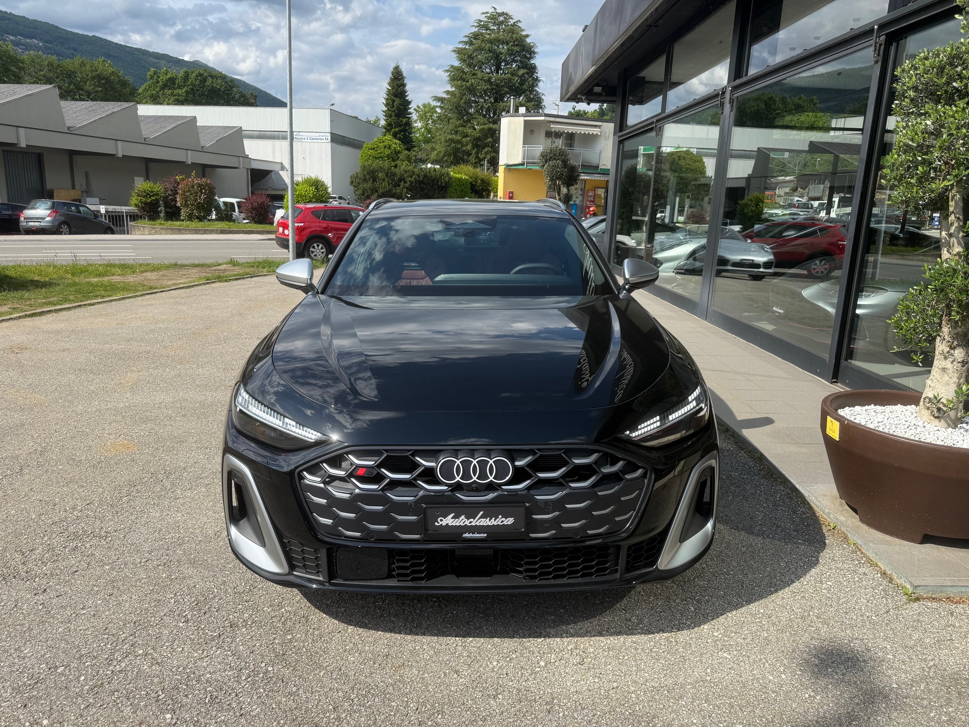 AUDI S5 Avant TFSI quattro S tronic-image-1