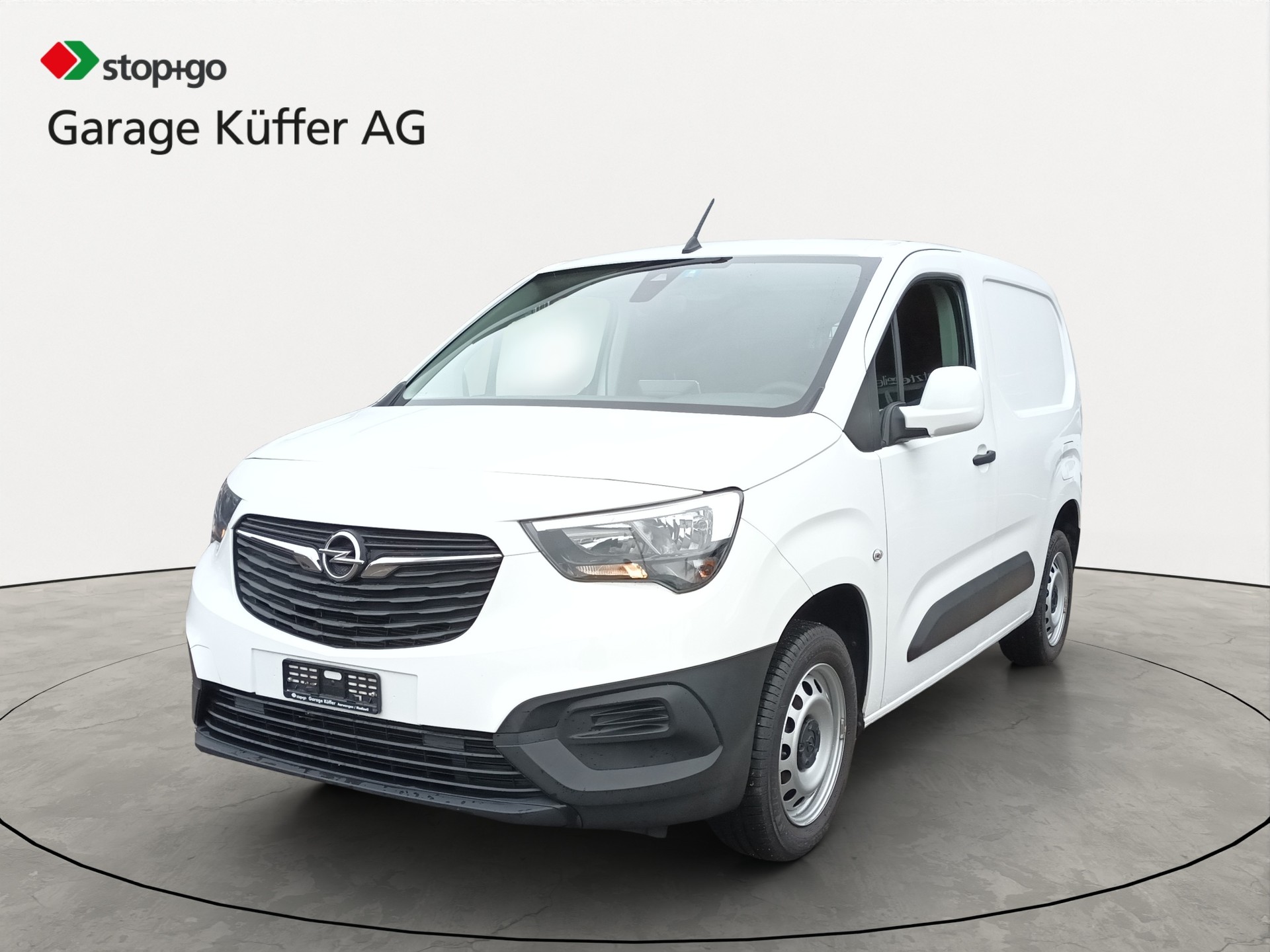 OPEL Combo 1.2 Cargo Essentia start/stop-image-0