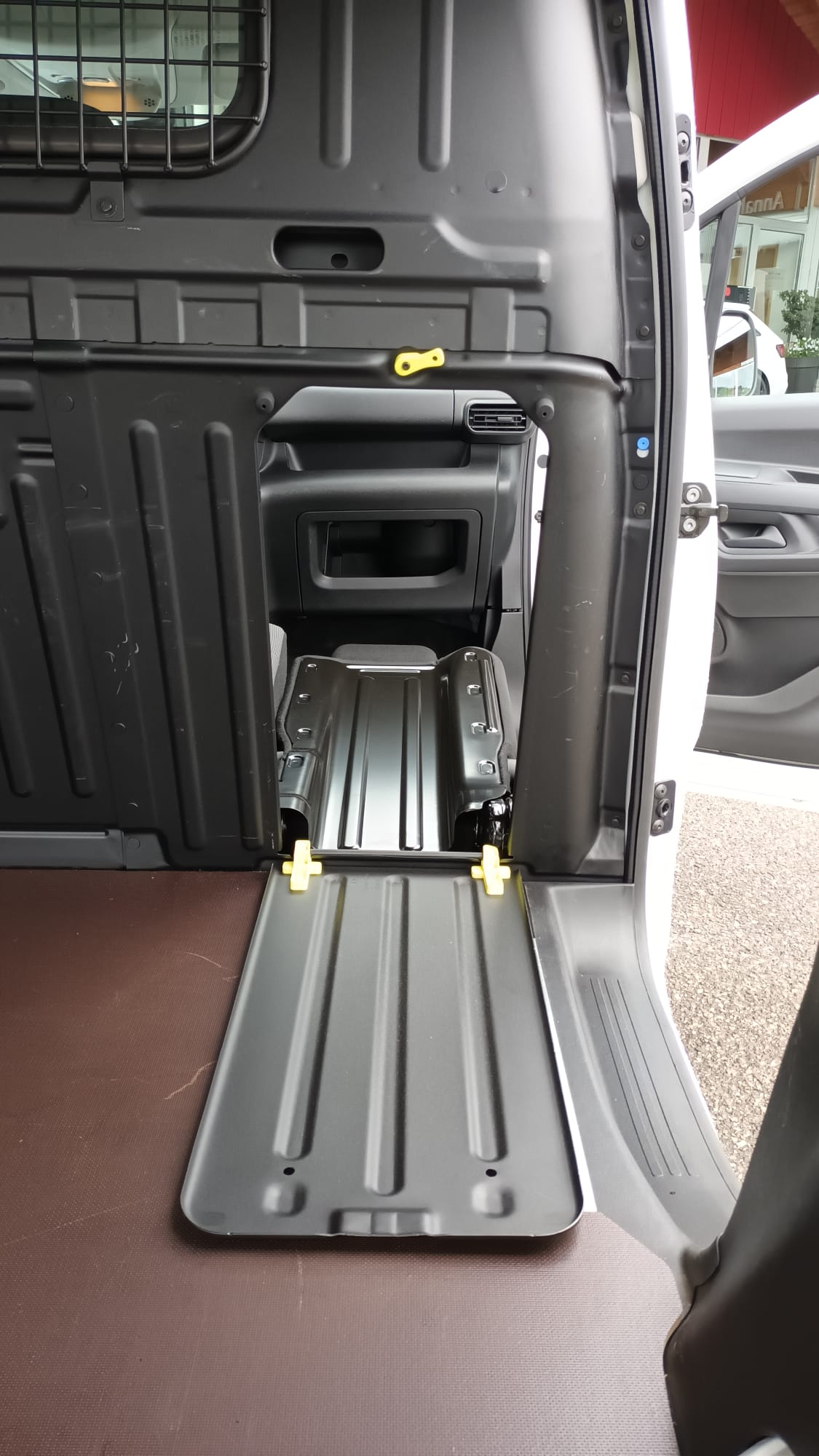 OPEL Combo 1.2 Cargo Essentia start/stop-image-16