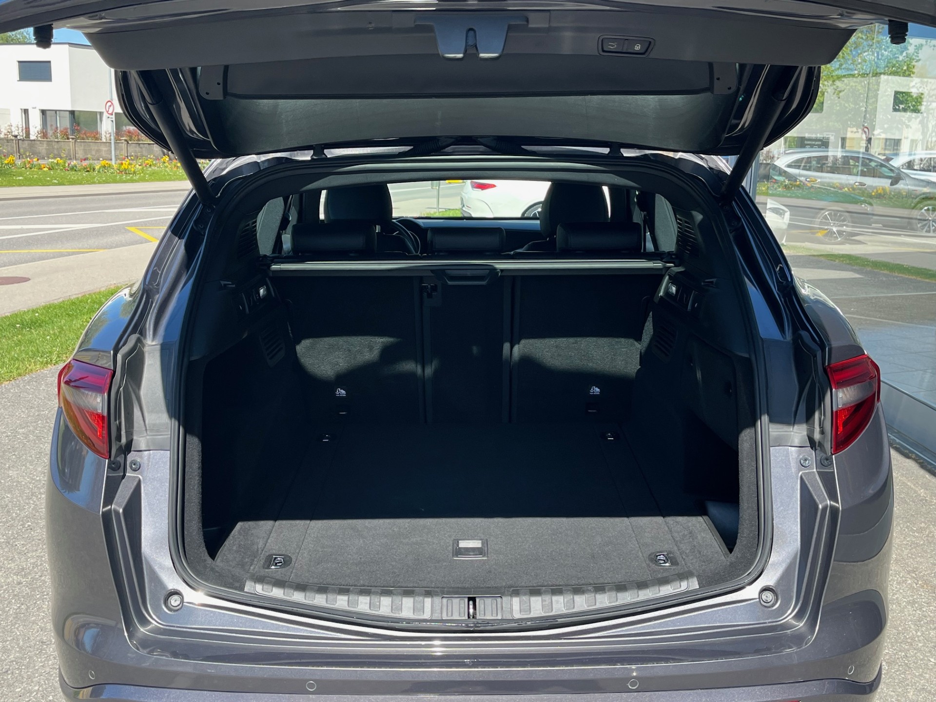 ALFA ROMEO Stelvio 2.0 Veloce Q4 Automatic-image-13