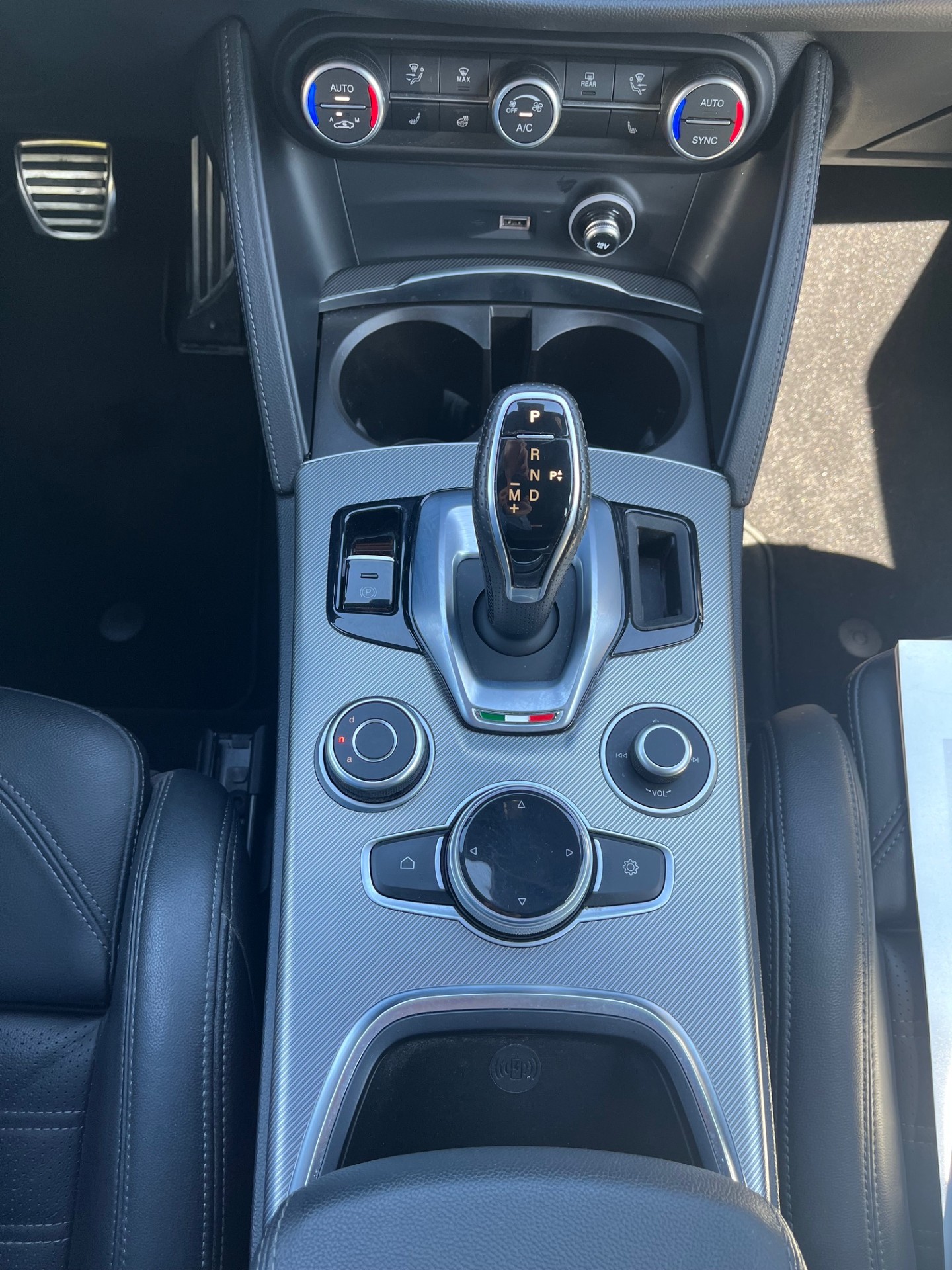 ALFA ROMEO Stelvio 2.0 Veloce Q4 Automatic-image-15