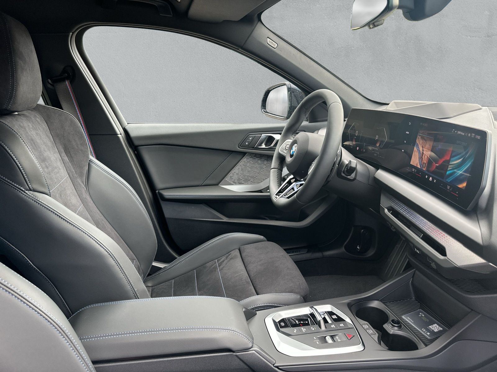 BMW 123 xDrive M Sport Pro Steptronic-image-13