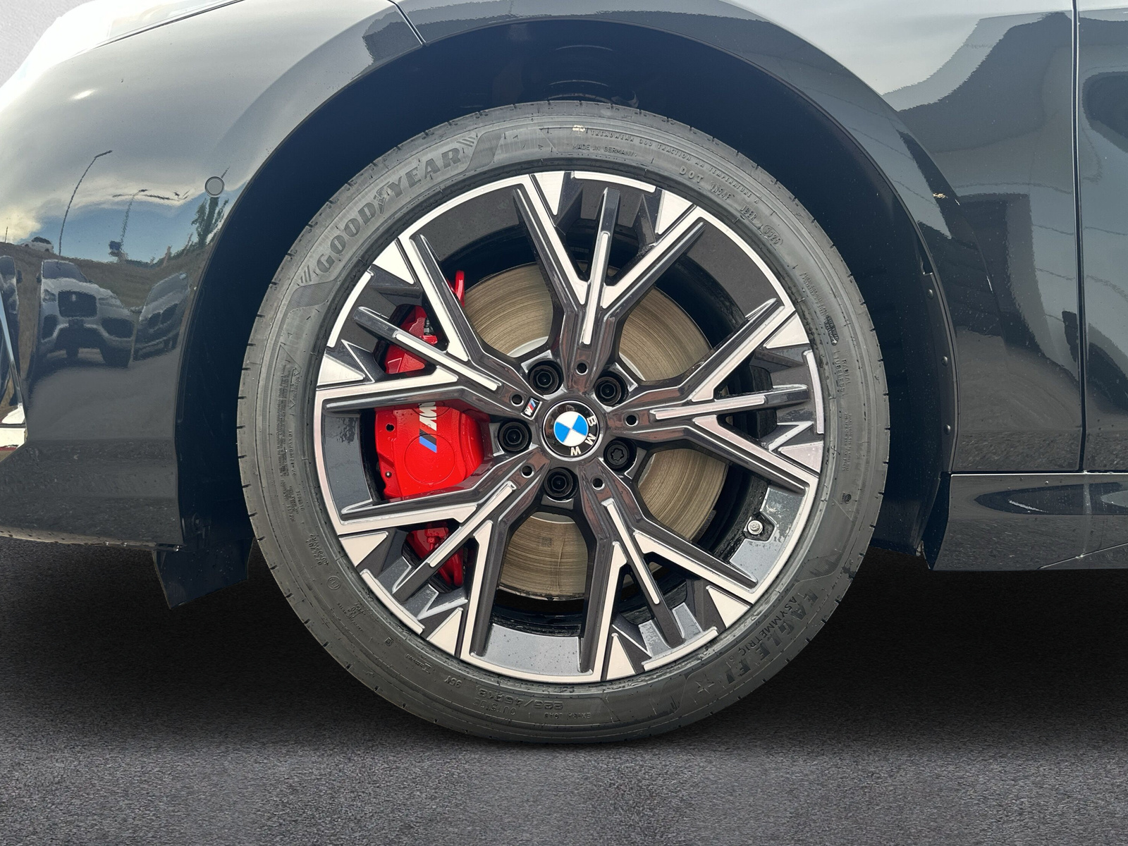BMW 123 xDrive M Sport Pro Steptronic-image-9