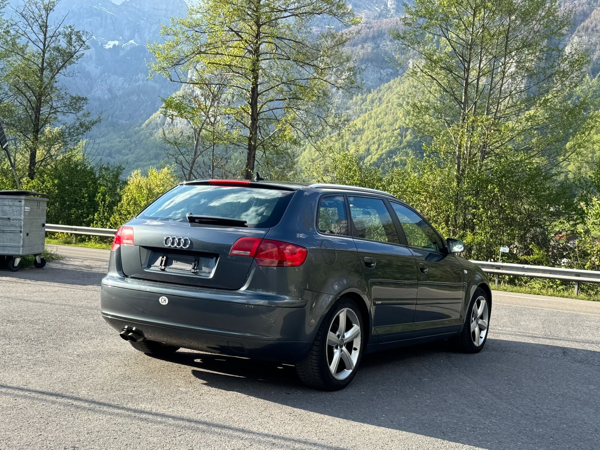 AUDI A3 Sportback 2.0 TDI Ambition-image-8