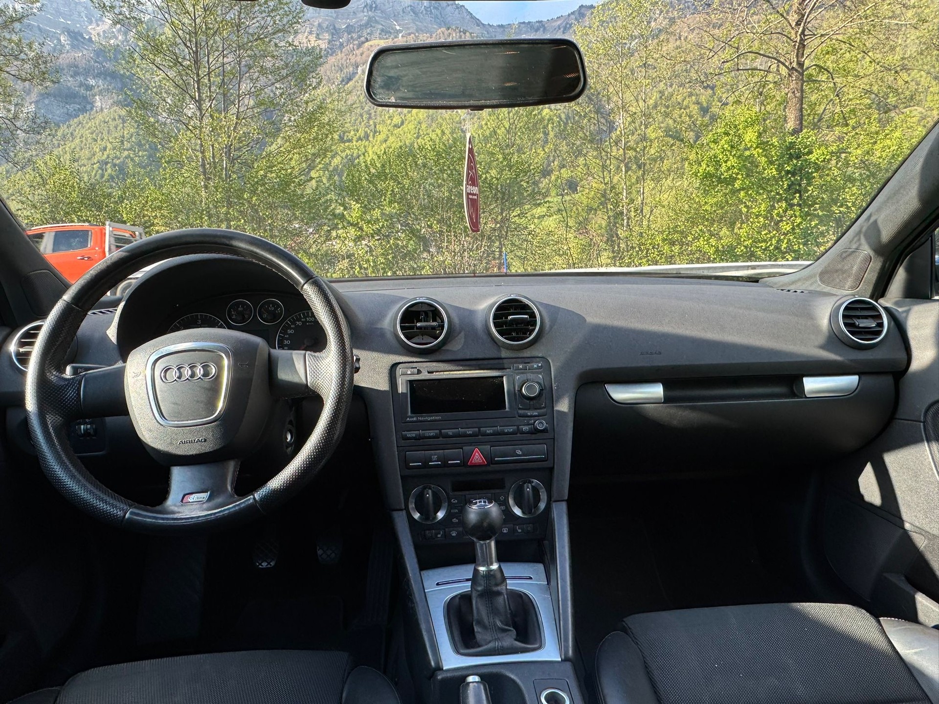 AUDI A3 Sportback 2.0 TDI Ambition-image-7