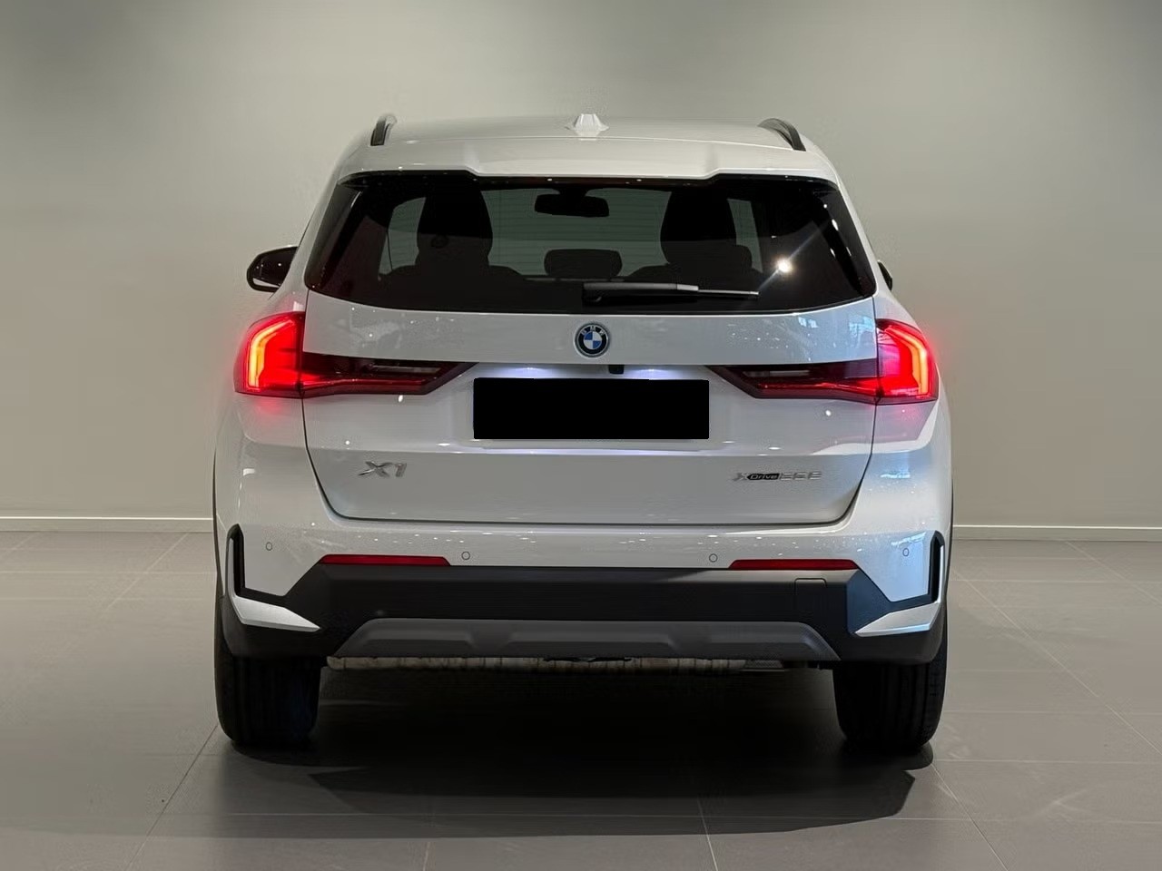BMW X1 xDrive 25e-image-4