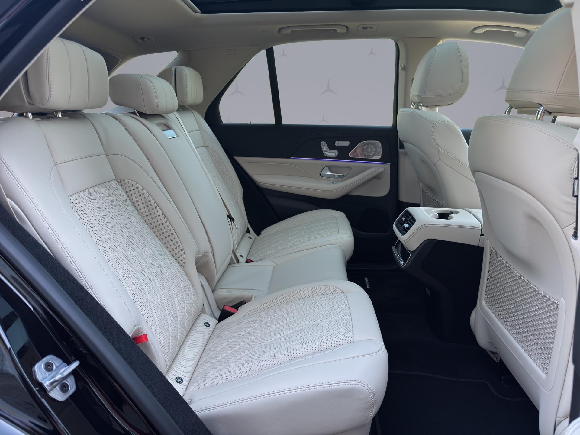 MERCEDES-BENZ GLE 63 S AMG 4matic+-image-18