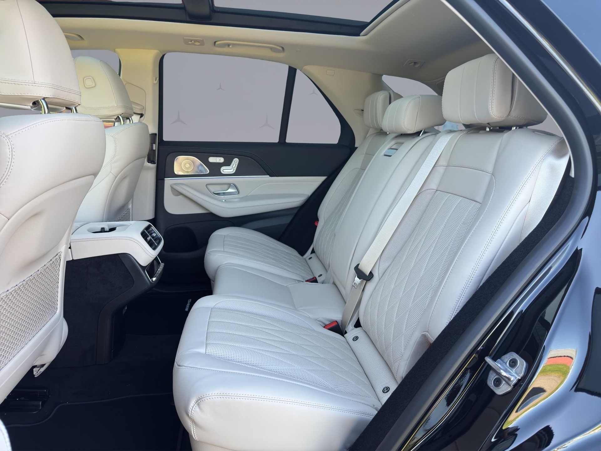 MERCEDES-BENZ GLE 63 S AMG 4matic+-image-13