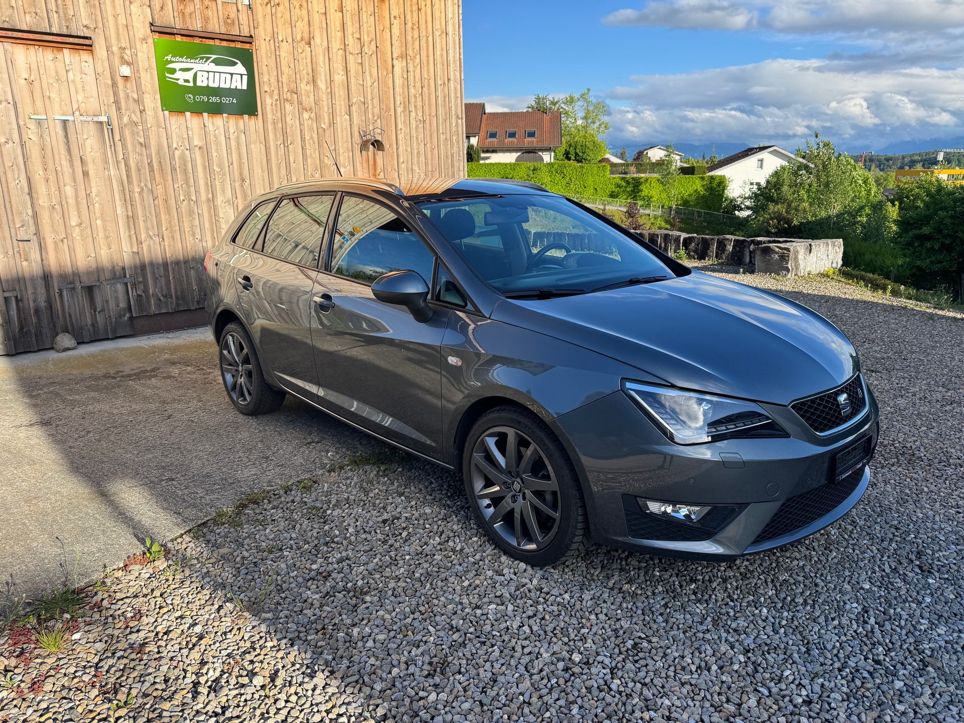 SEAT IBIZA 1.6 TDI ST FR-image-2