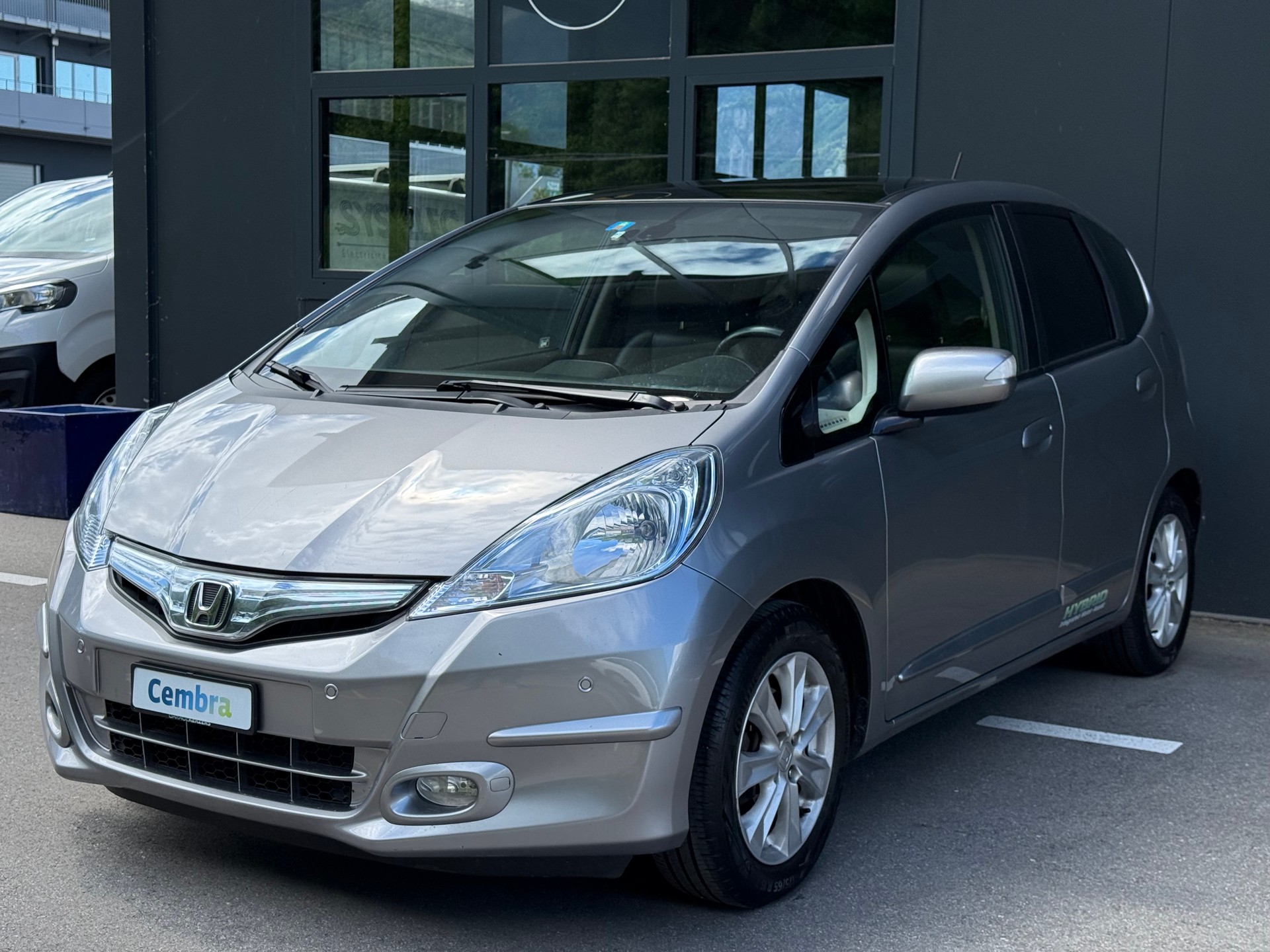 HONDA Jazz 1.3i Hybrid Exclusive CVT-showroom-element-1