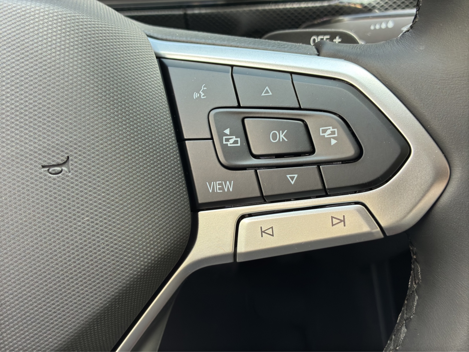 VW T-Cross 1.0 TSI EVO United DSG-image-16