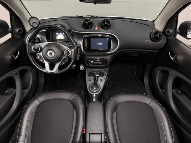 SMART fortwo Cabrio Brabus 109 twinmatic-image-16