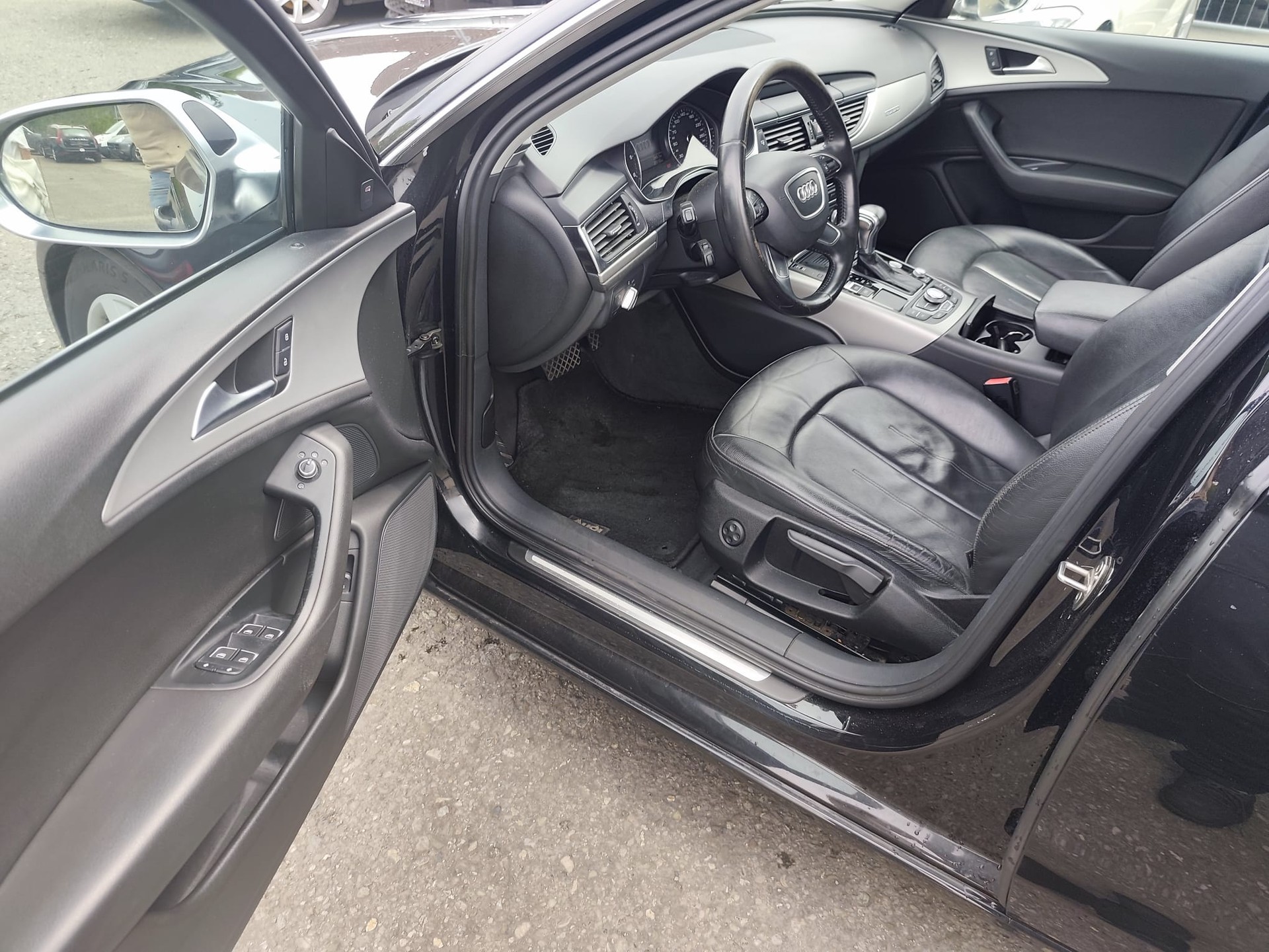 AUDI A6 Avant 3.0 TDI V6 quattro S-tronic-image-6