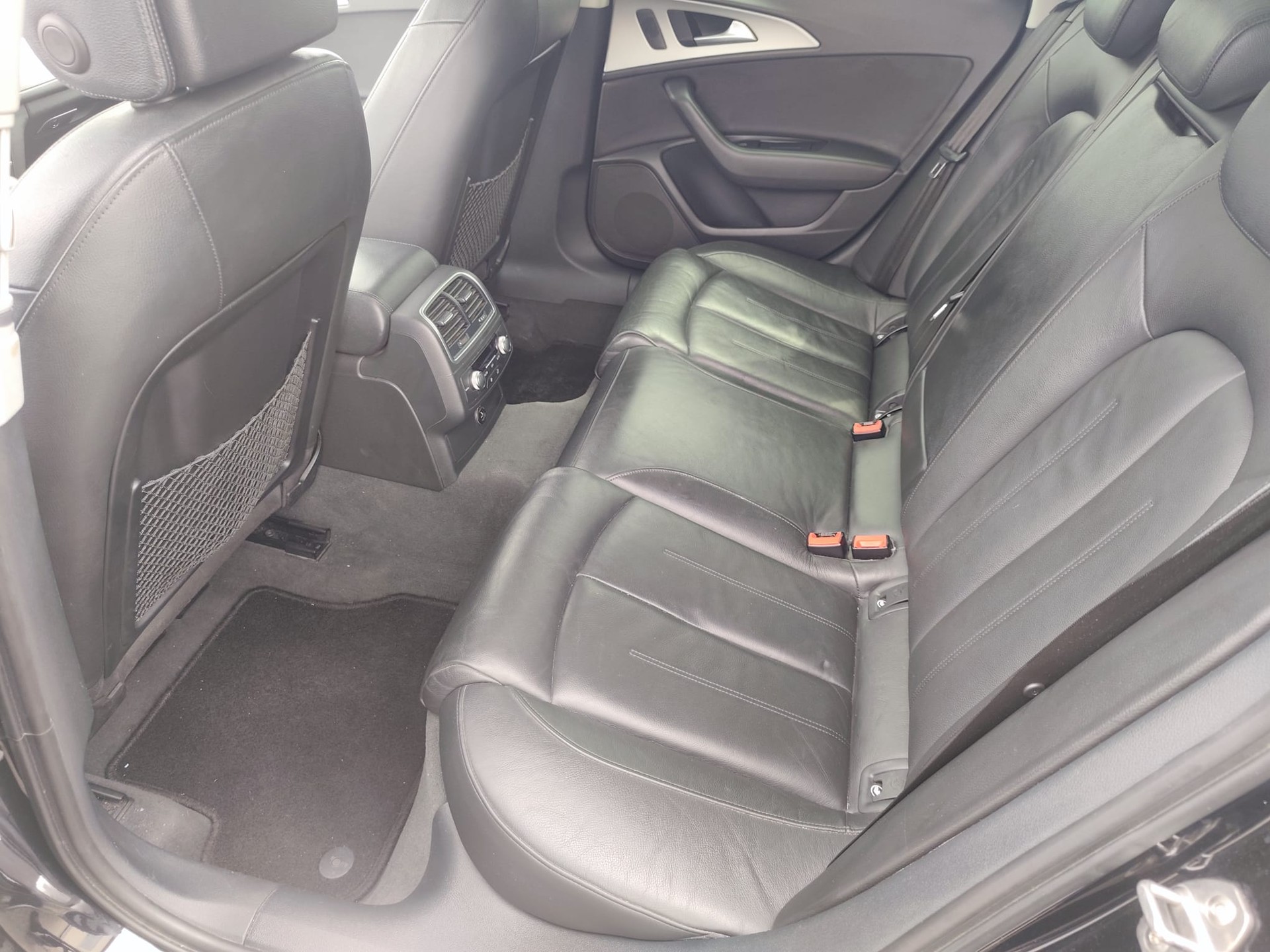AUDI A6 Avant 3.0 TDI V6 quattro S-tronic-image-4
