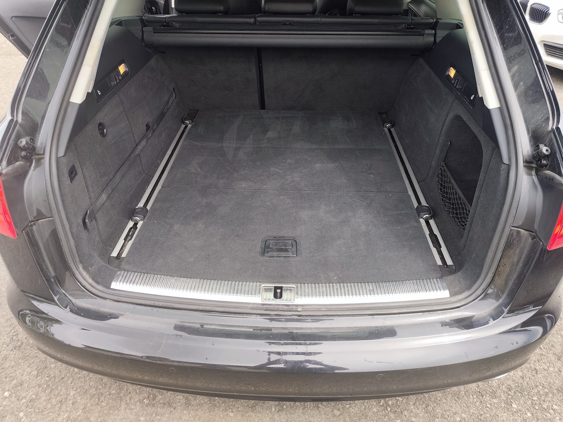 AUDI A6 Avant 3.0 TDI V6 quattro S-tronic-image-7
