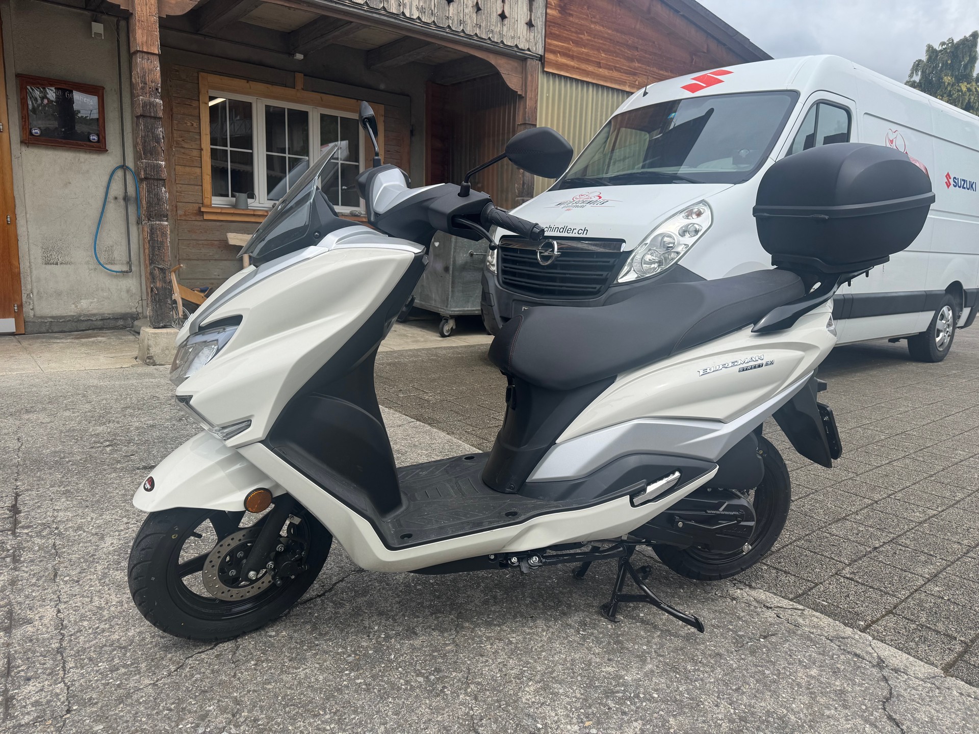 SUZUKI BURGMAN 125