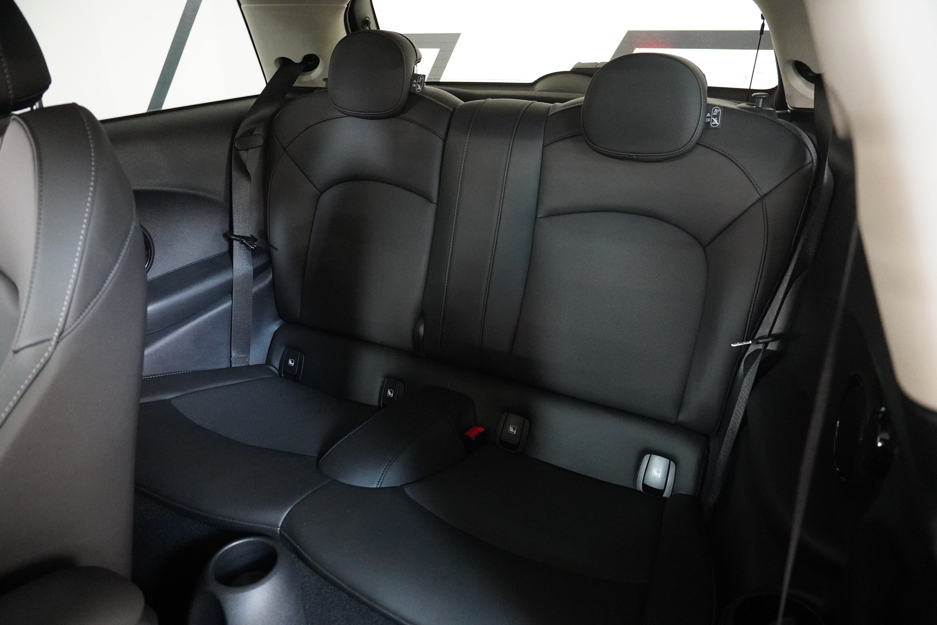 MINI Cooper SE-image-13