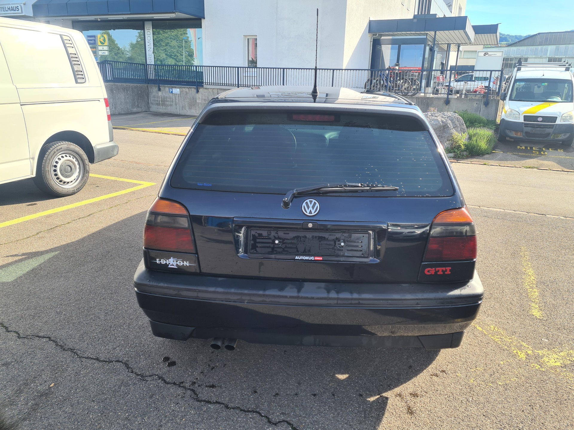 VW Golf 2000 GTI Edition-image-4