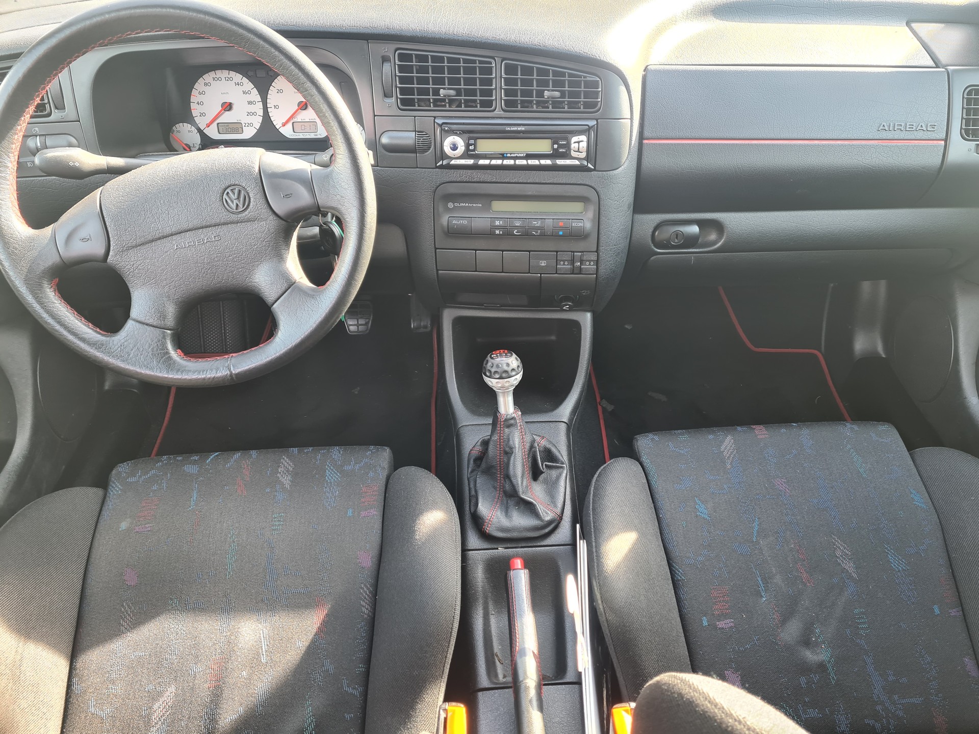 VW Golf 2000 GTI Edition-image-8