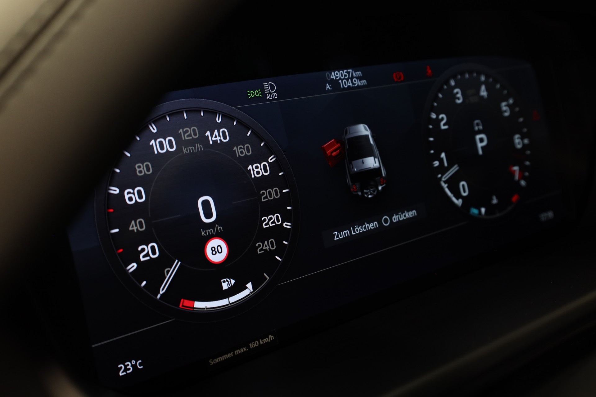 LAND ROVER Defender 90 3.0 I6 X-Dynamic HSE-image-24