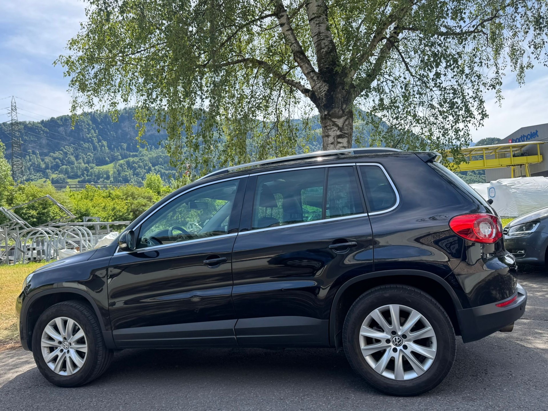 VW Tiguan 2.0 TSI Trend&Fun Tiptronic-image-10