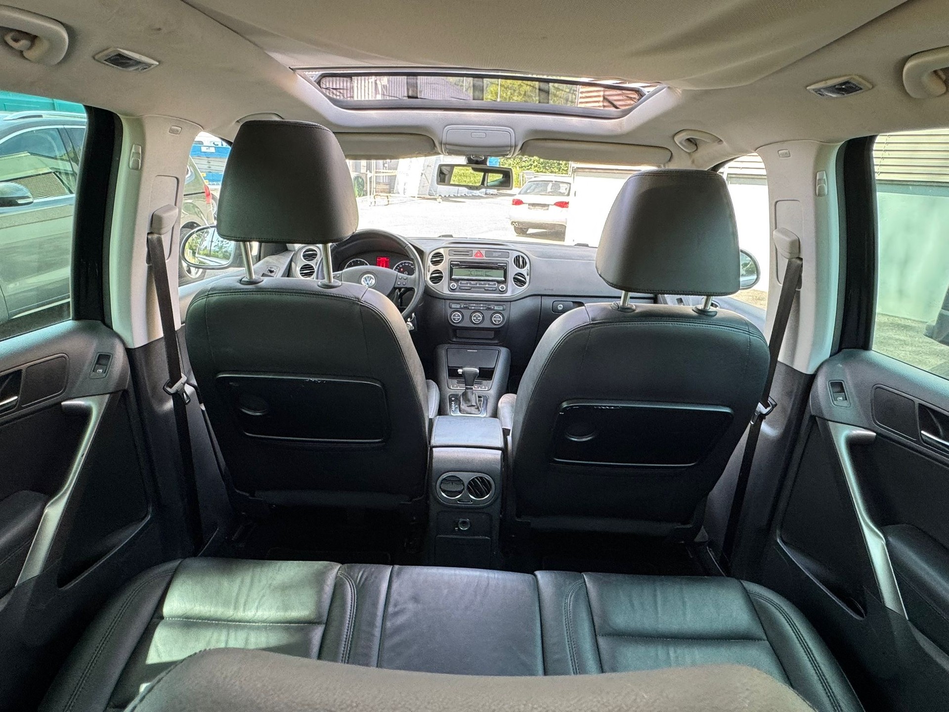 VW Tiguan 2.0 TSI Trend&Fun Tiptronic-image-3