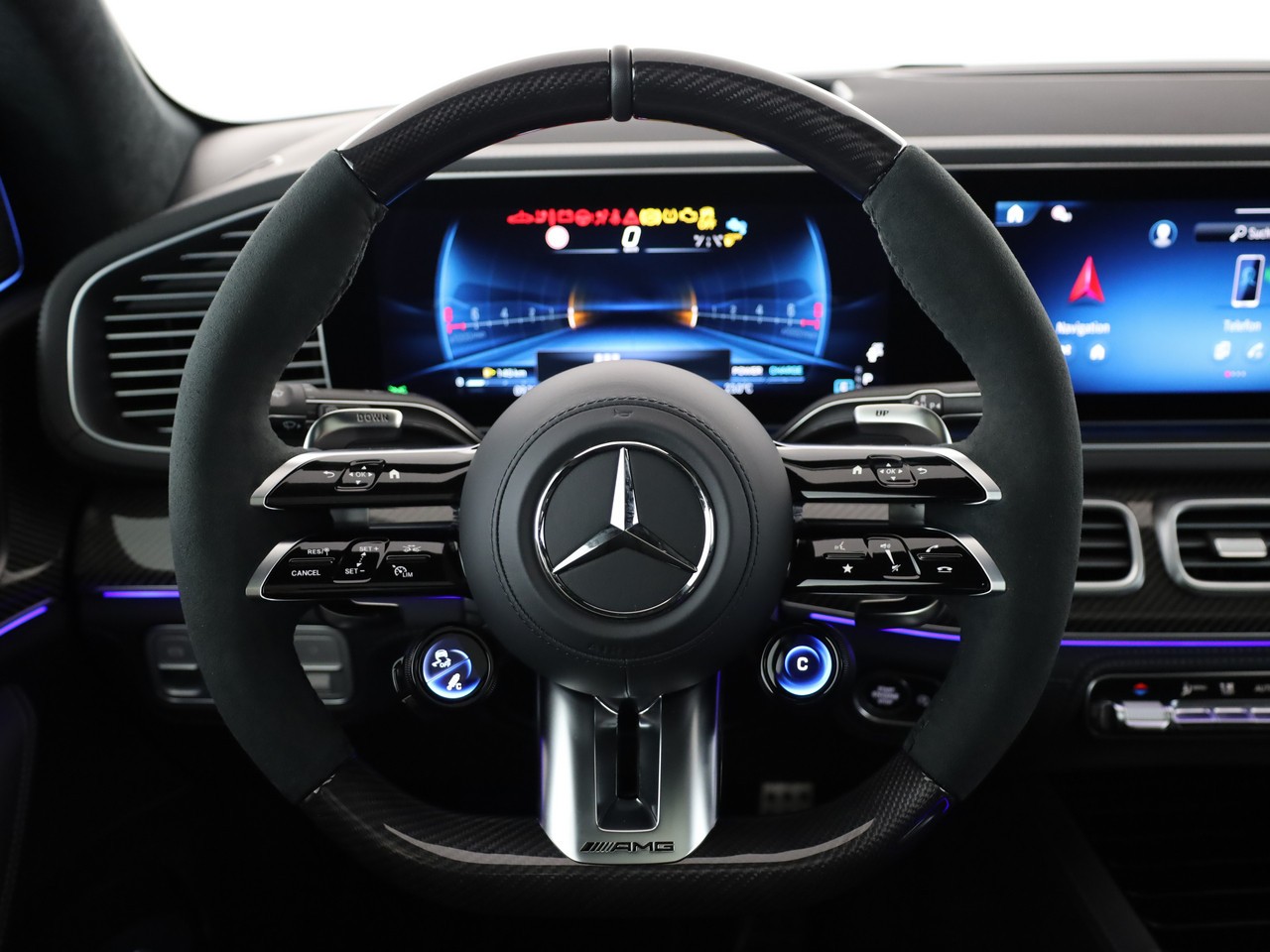 MERCEDES-BENZ GLS 63 AMG 4Matic + 9G-Tronic-image-5