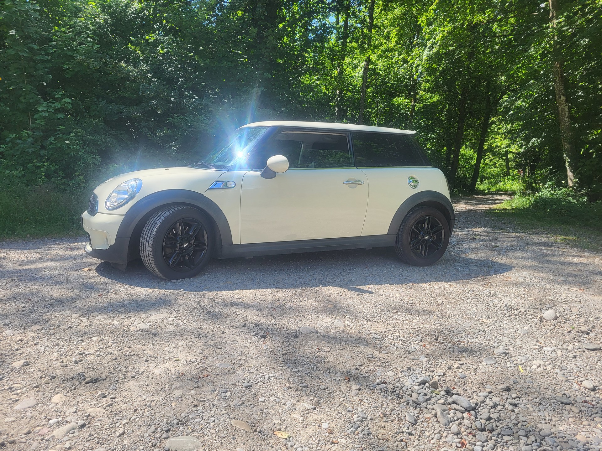MINI 1.6i Cooper S-image-3