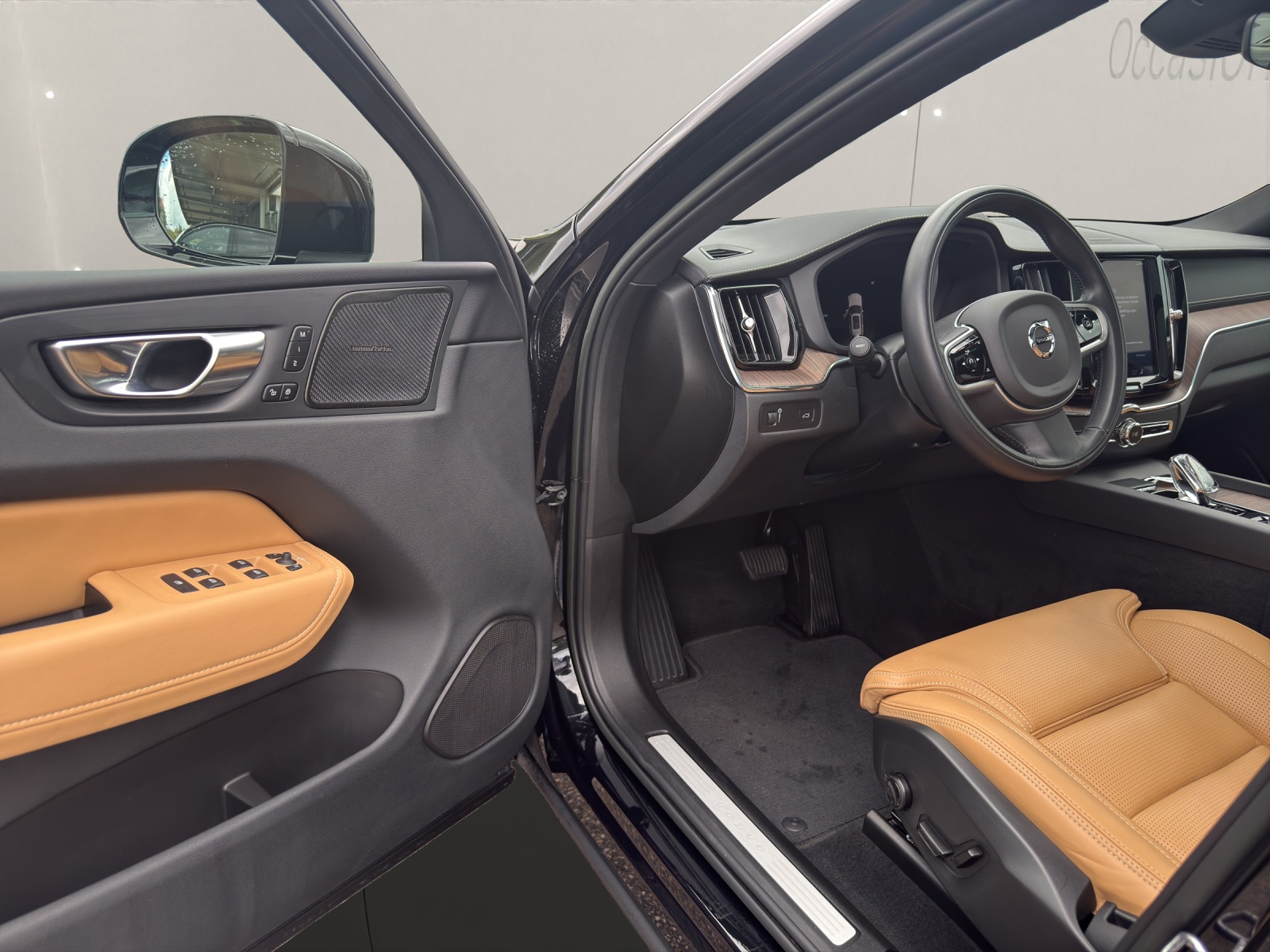 VOLVO XC60 2.0 B4 MH Inscription AWD-image-7