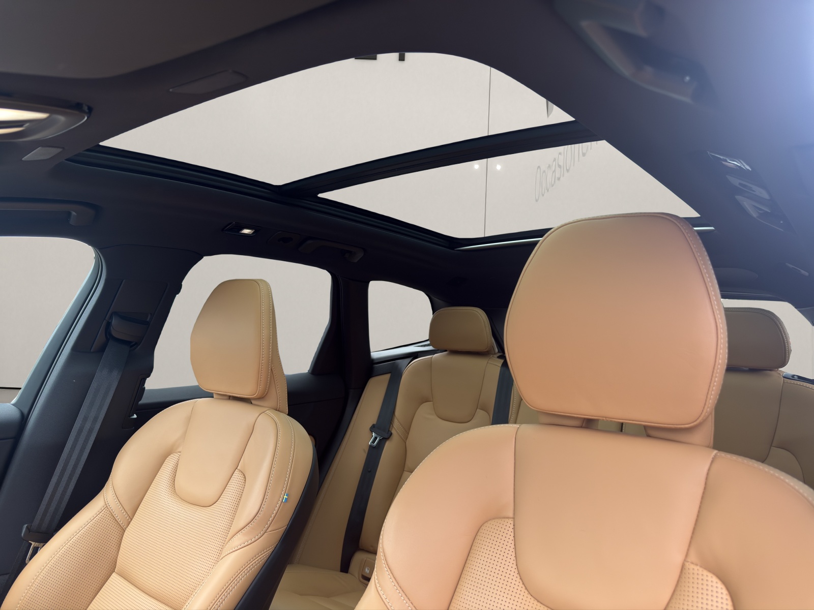 VOLVO XC60 2.0 B4 MH Inscription AWD-image-13