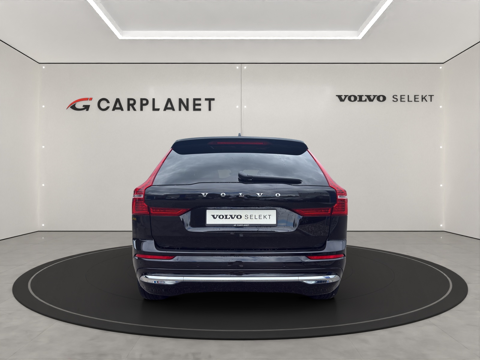 VOLVO XC60 2.0 B4 MH Inscription AWD-image-4