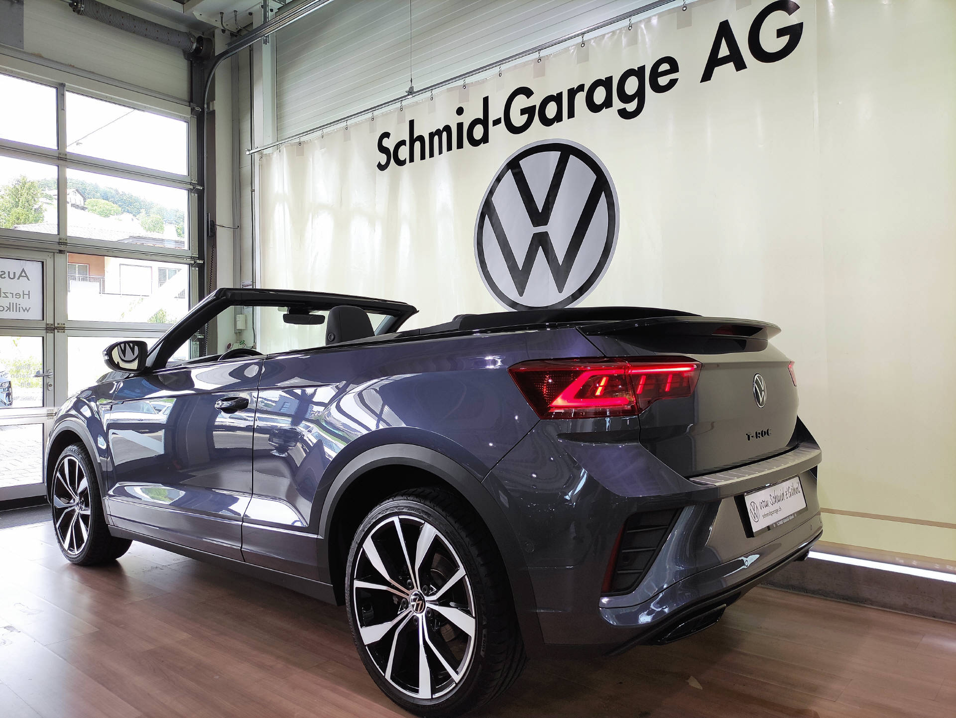 VW T-Roc Cabriolet 1.5 TSI R-Line Black-Style DSG-image-15