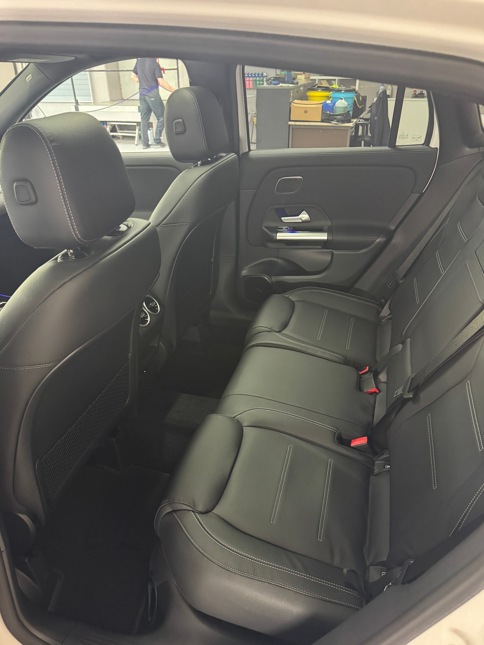 MERCEDES-BENZ GLA 250 4MATIC Swiss Star-image-13