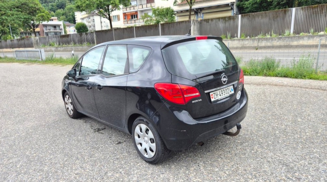 OPEL Meriva 1.7 CDTi Enjoy Automatic-image-5