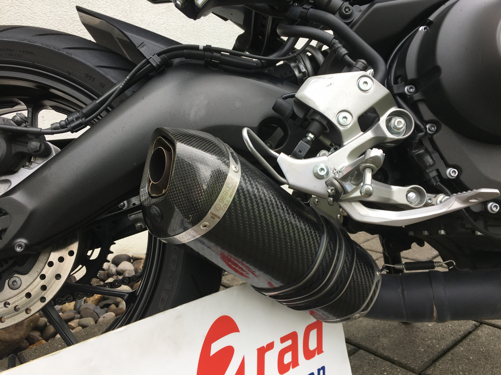 YAMAHA XSR 900 Retro Sport-image-5