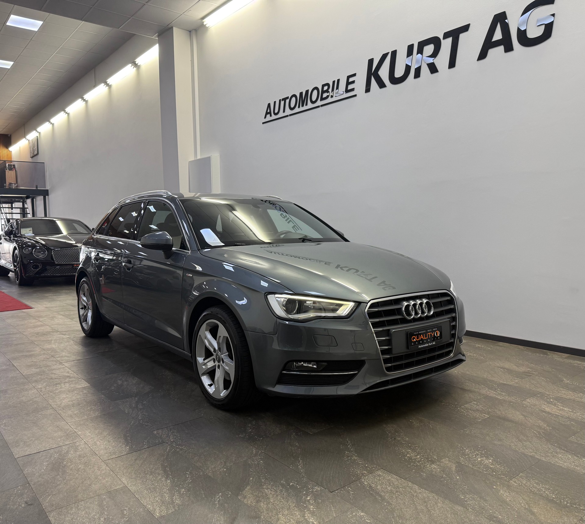 AUDI A3 Sportback 1.4 TFSI Ambiente S-tronic-image-8