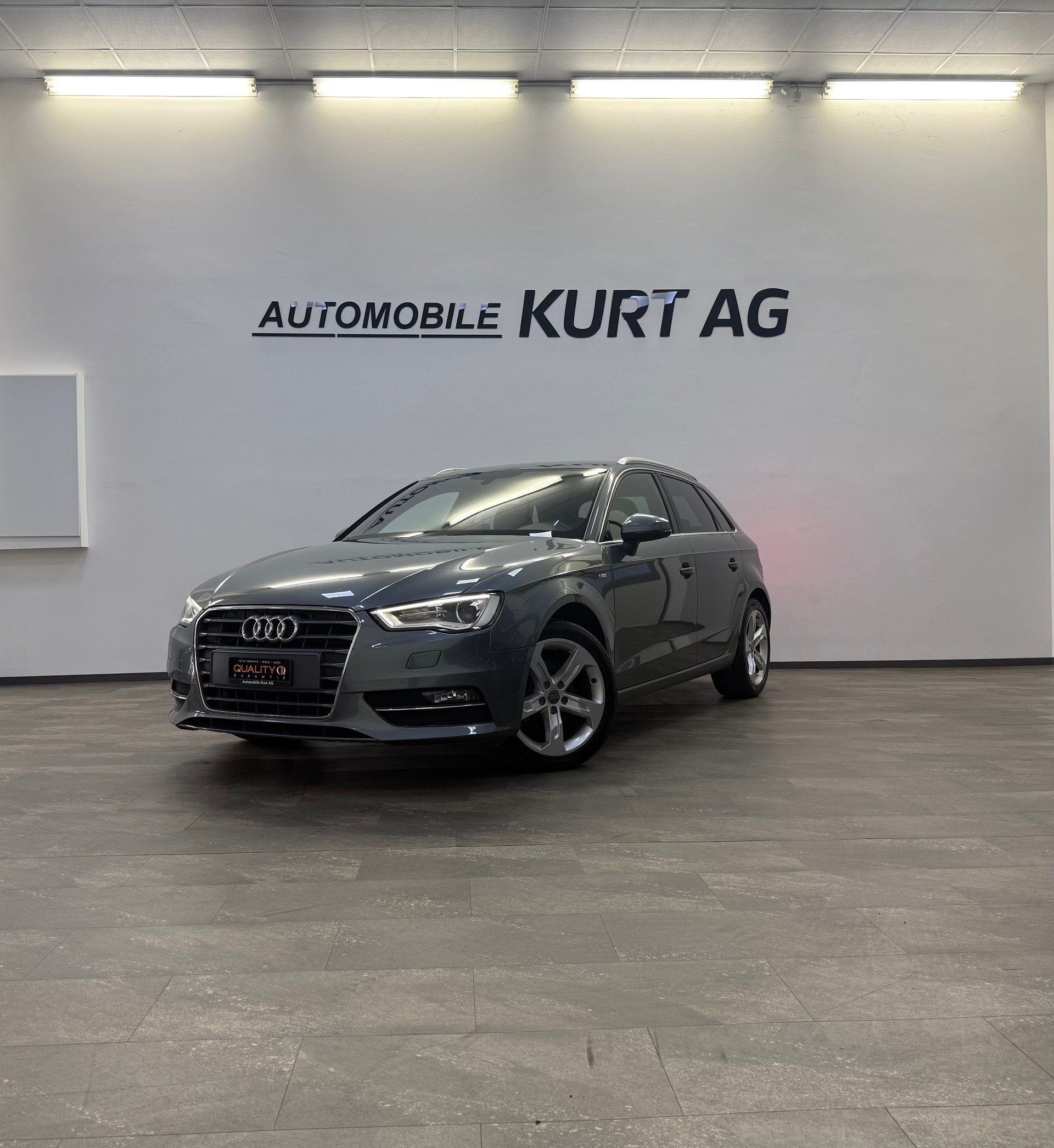 AUDI A3 Sportback 1.4 TFSI Ambiente S-tronic-image-1
