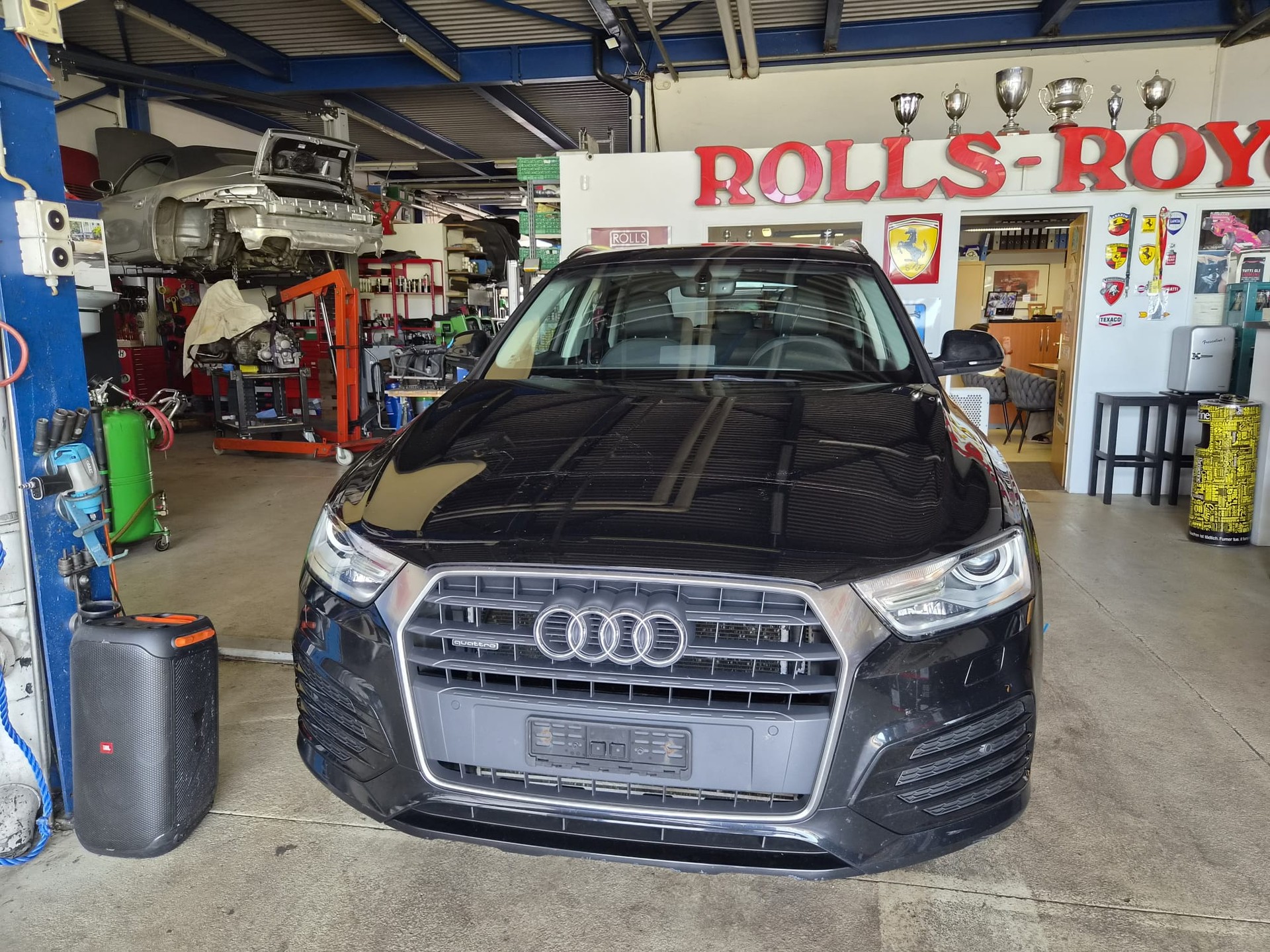 AUDI Q3 2.0 TFSI sport quattro S-tronic-image-0