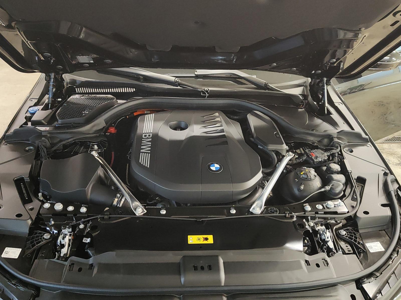 BMW 550e xDrive Touring-image-20