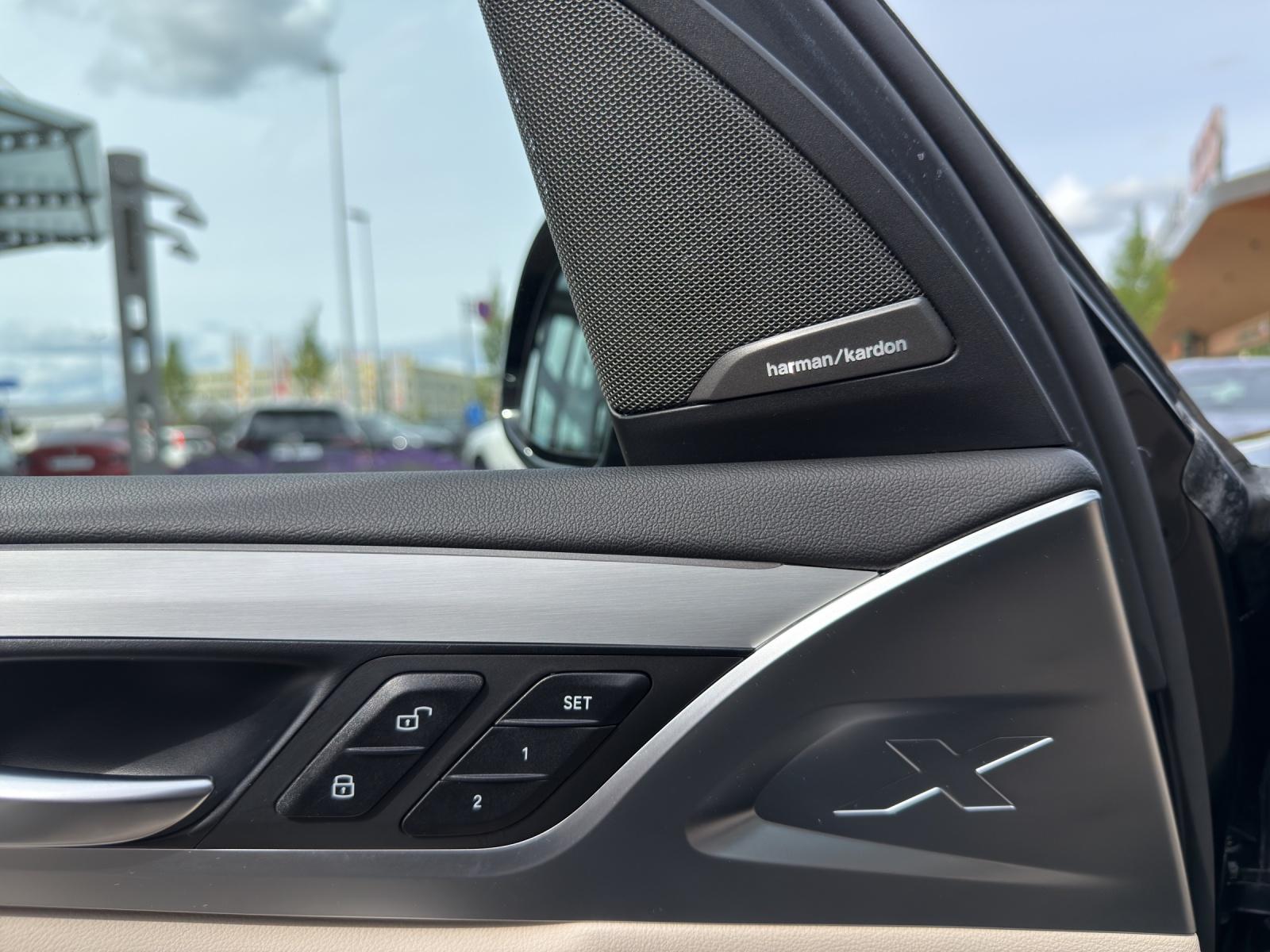 BMW X3 xDrive20i-image-19