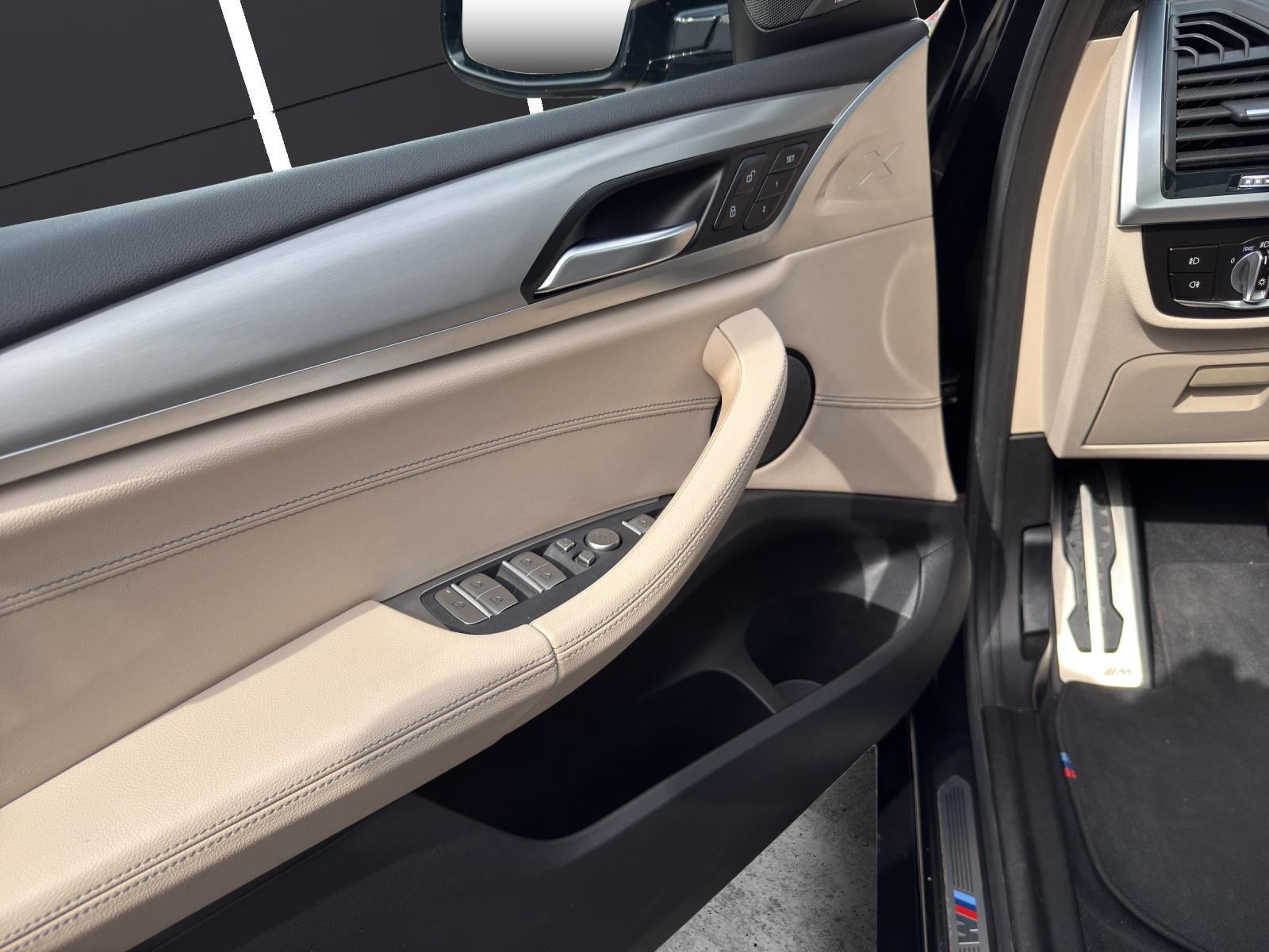 BMW X3 xDrive20i-image-12