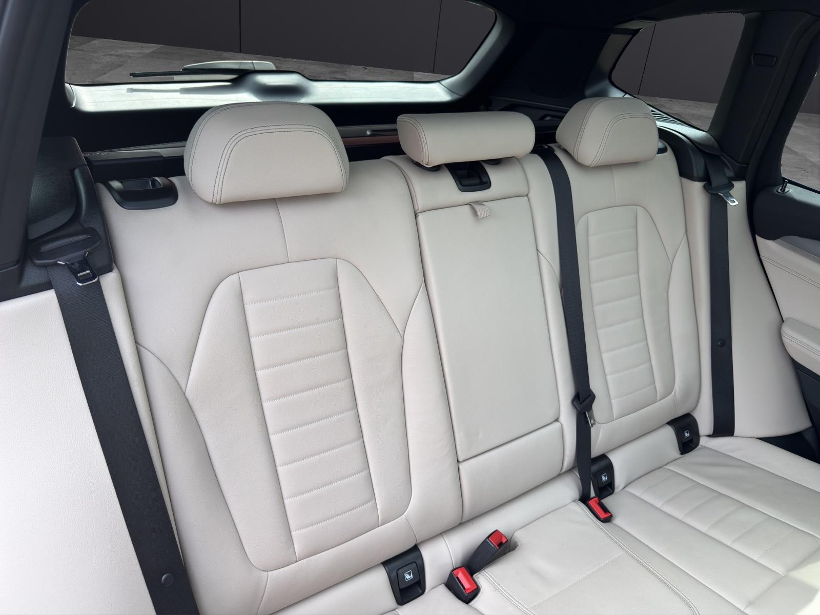 BMW X3 xDrive20i-image-11