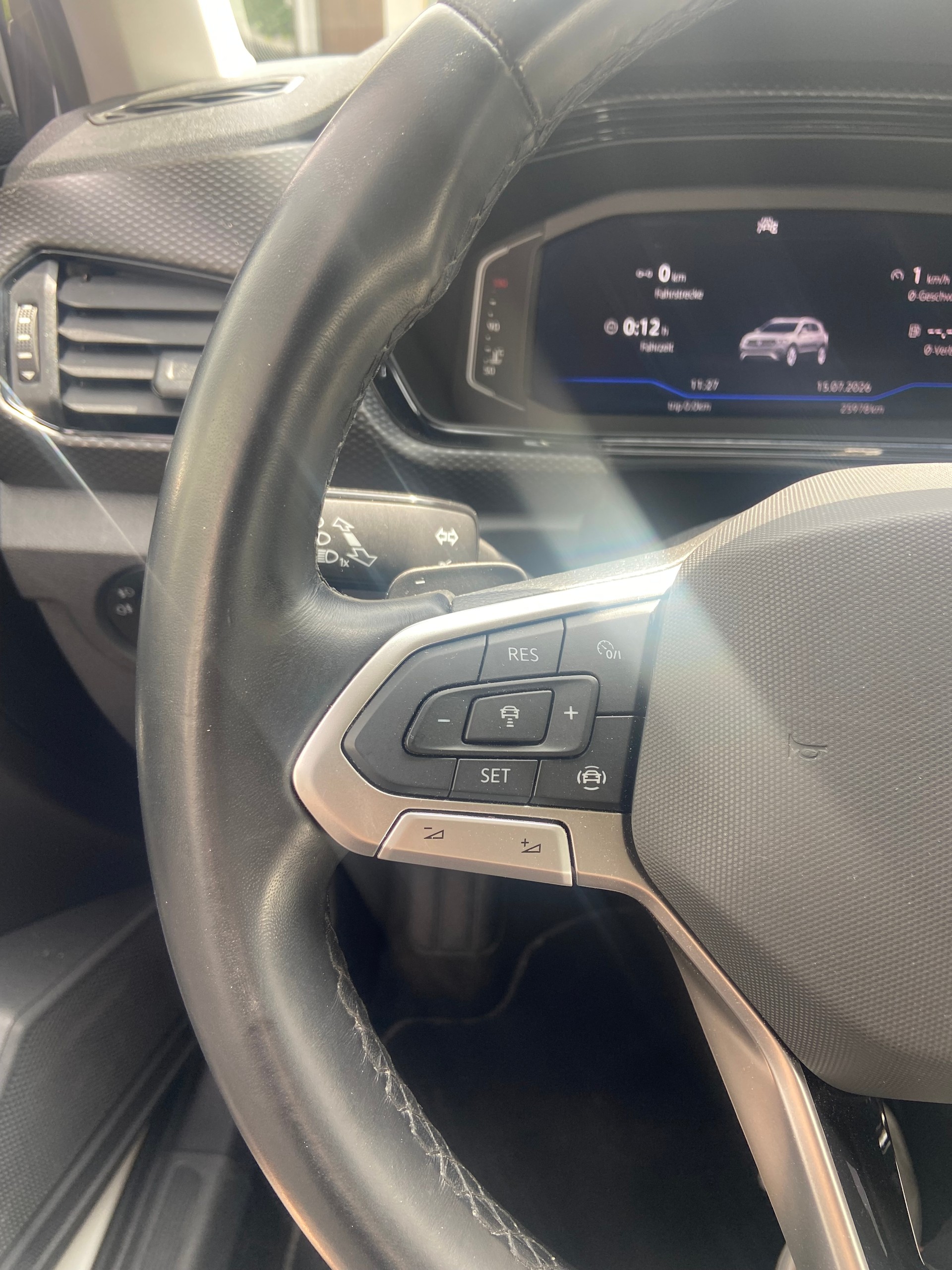 VW T-Cross 1.0 TSI Life DSG-image-14